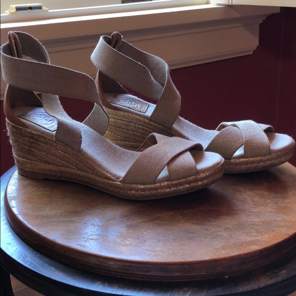 Tory Burch wedge espadrille. Size 7.